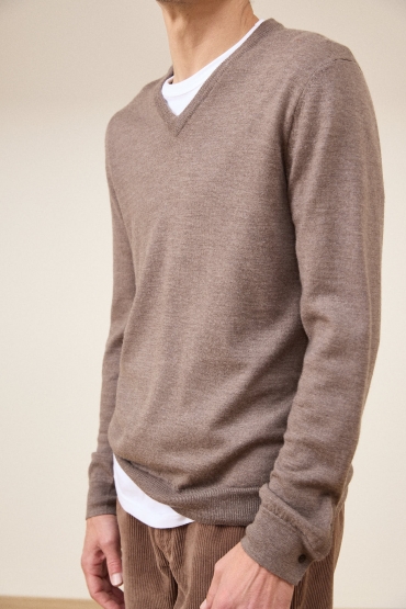 Pull Victorieux Terre